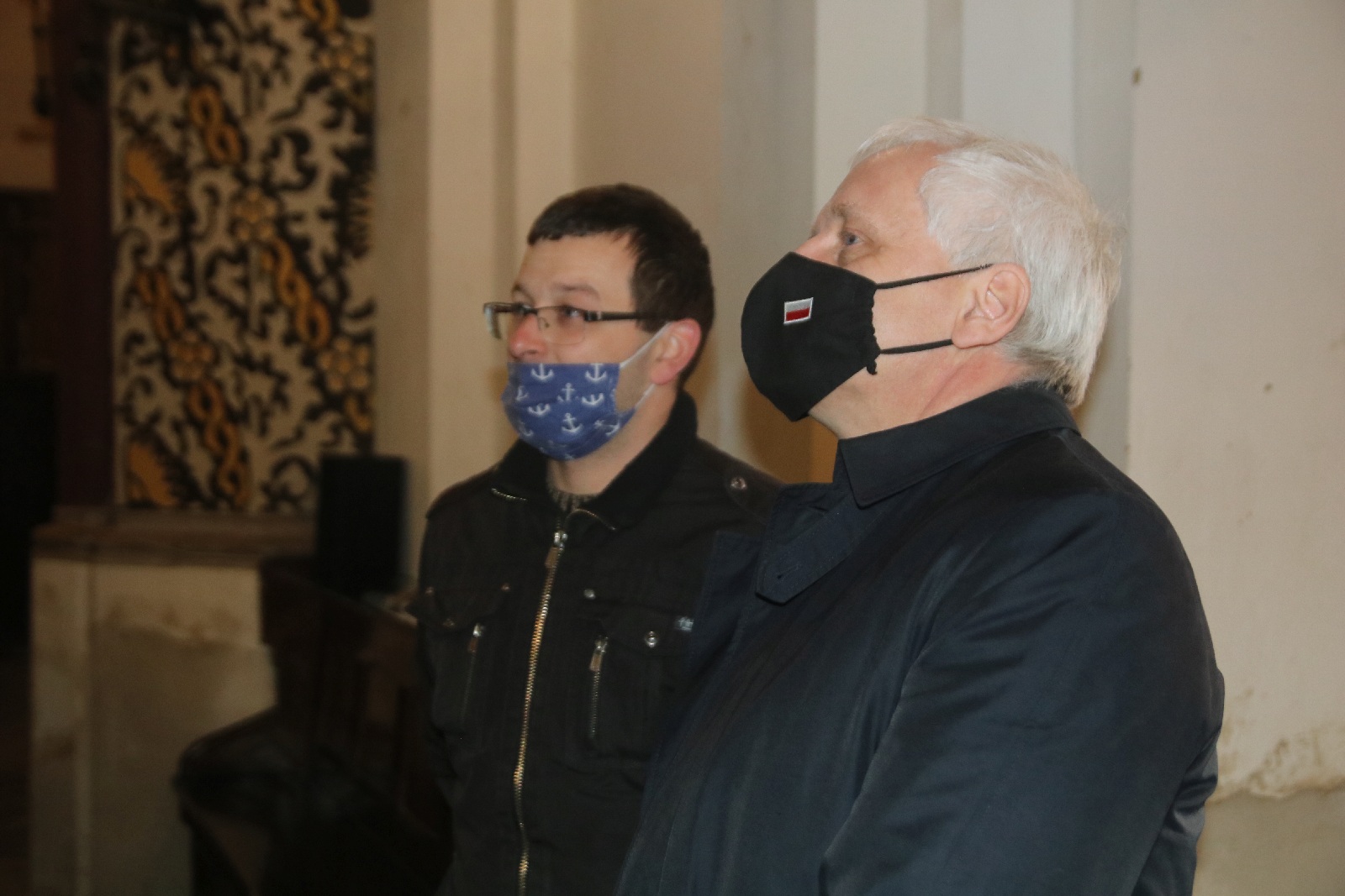 Wojewoda odwiedził punkt szczepien i kosocl ewangelicki