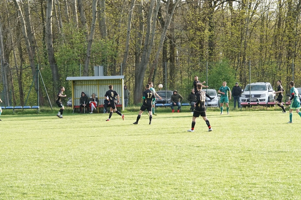 Kaczawa Bieniowice przegrała na wyjeździe z Iskrą Księginice