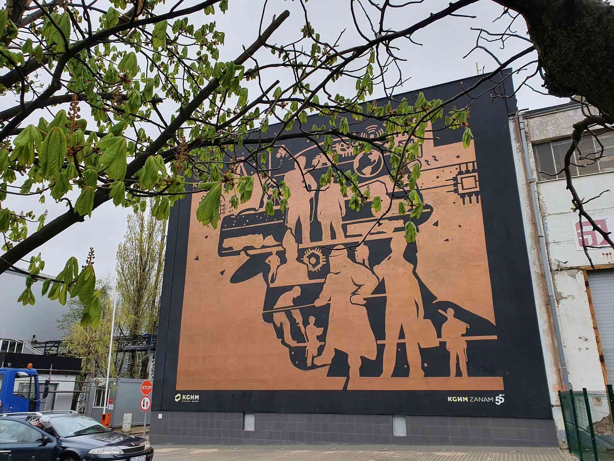 Zobacz mural miedzią malowany z okazji jubileuszu KGHM