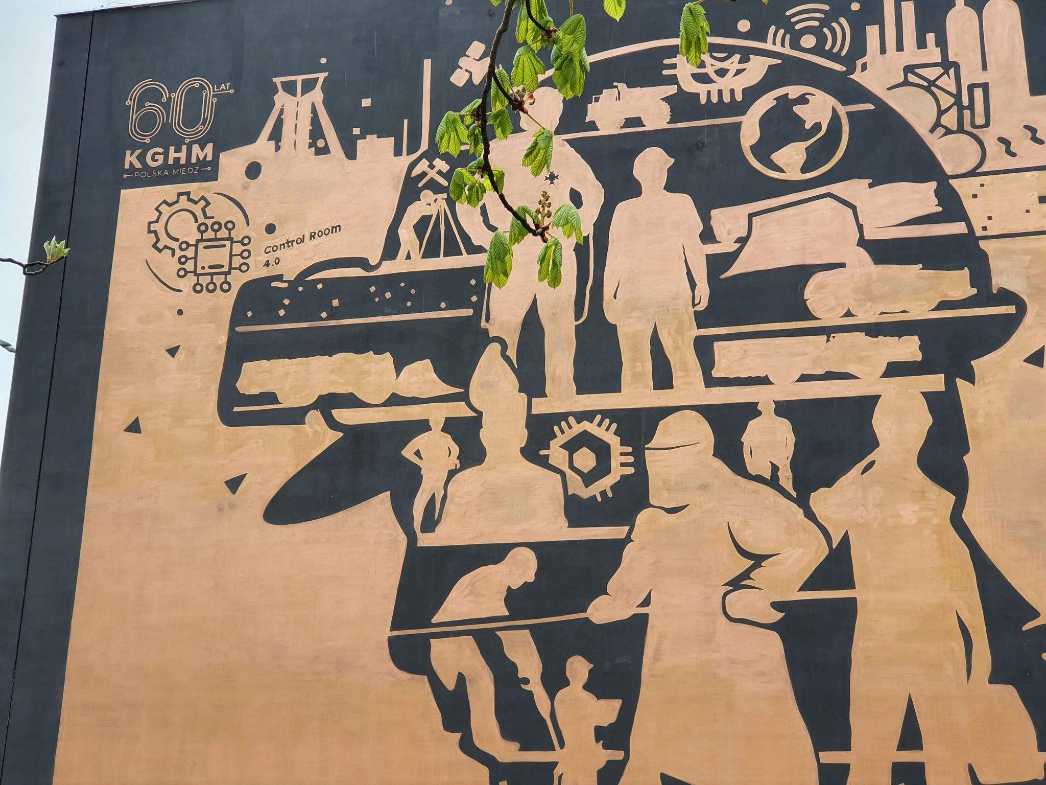Zobacz mural miedzią malowany z okazji jubileuszu KGHM