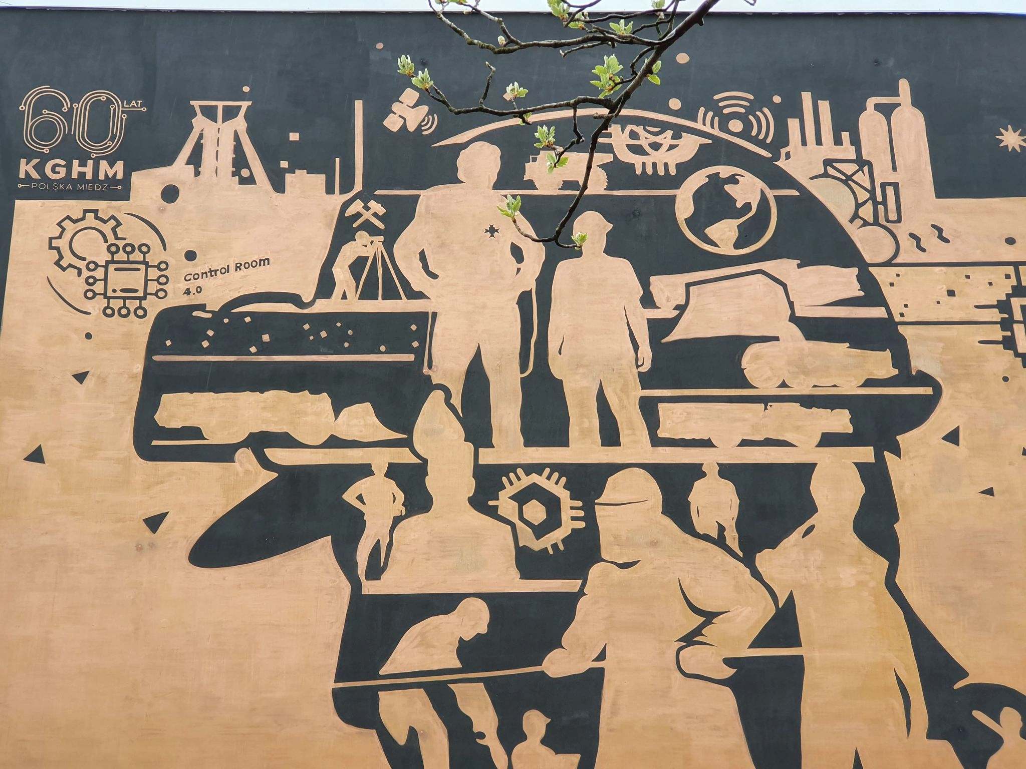 Zobacz mural miedzią malowany z okazji jubileuszu KGHM