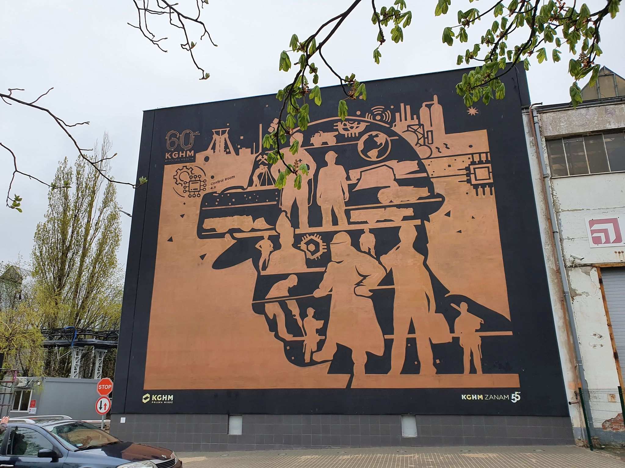 Zobacz mural miedzią malowany z okazji jubileuszu KGHM