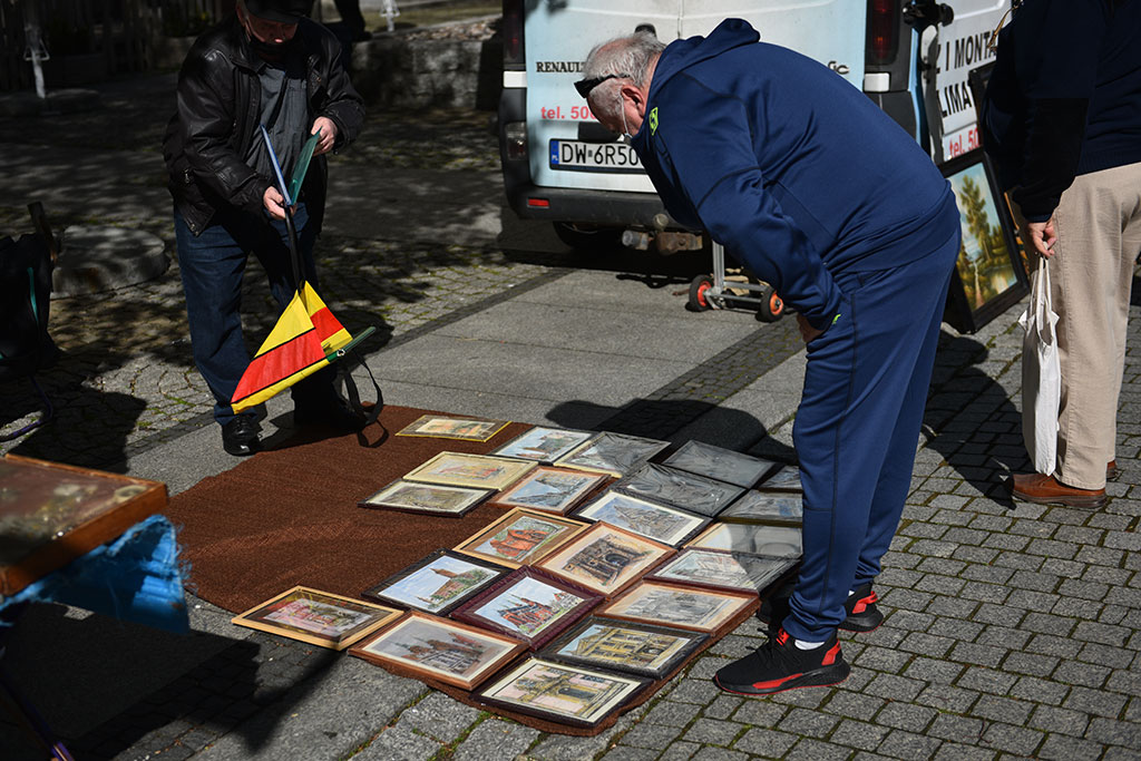 Majowy Jarmark Staroci przyciągnął tłumy kupujących