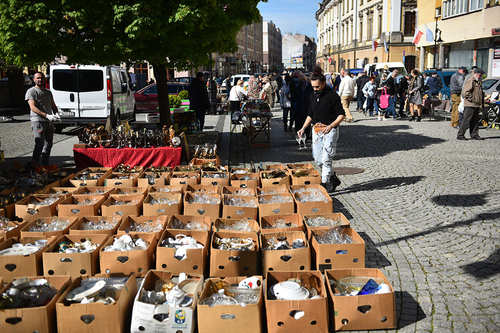 Majowy Jarmark Staroci przyciągnął tłumy kupujących
