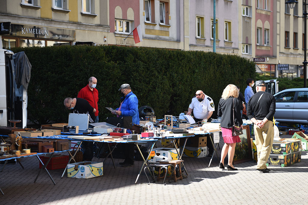Majowy Jarmark Staroci przyciągnął tłumy kupujących