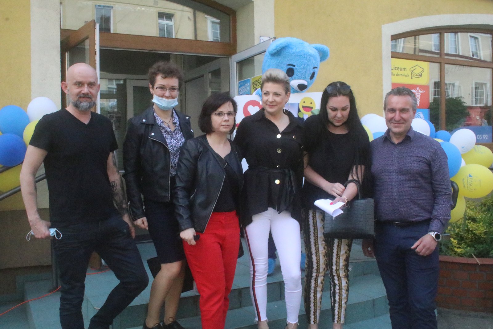 Wokalistka zespołu „Piękni i Młodzi” gościła w Legnicy