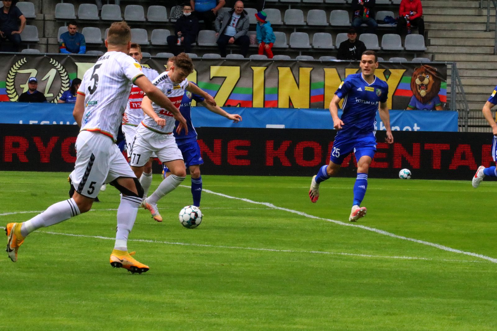 Miedź przegrała na własnym boisku z drużyną GKS Tychy