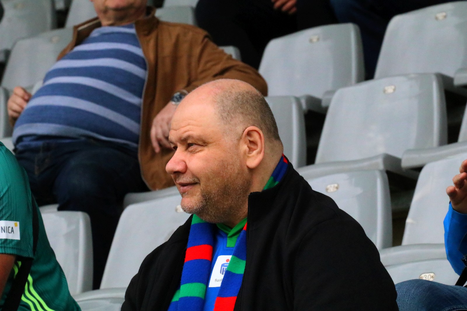 Kibice wrócili na trybuny stadionu Miedzi Legnica