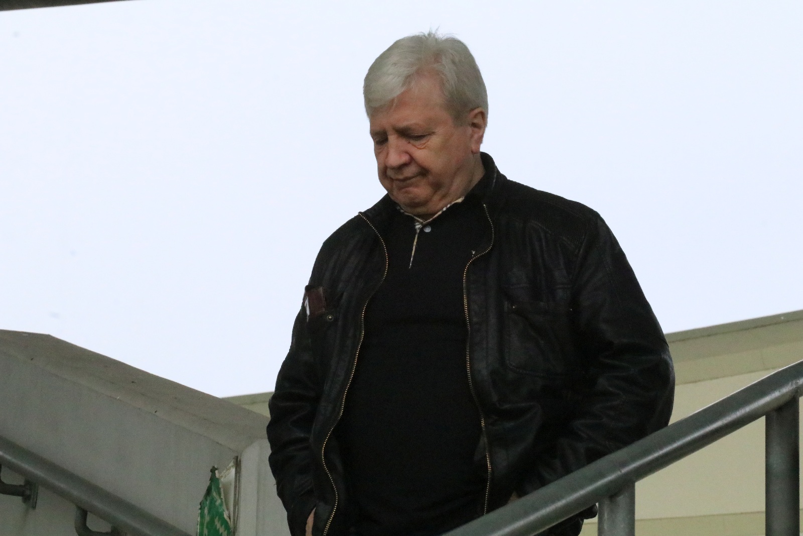 Kibice wrócili na trybuny stadionu Miedzi Legnica