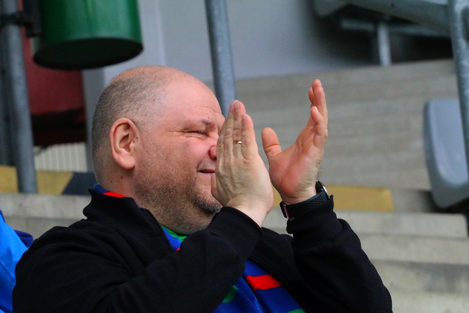Kibice wrócili na trybuny stadionu Miedzi Legnica