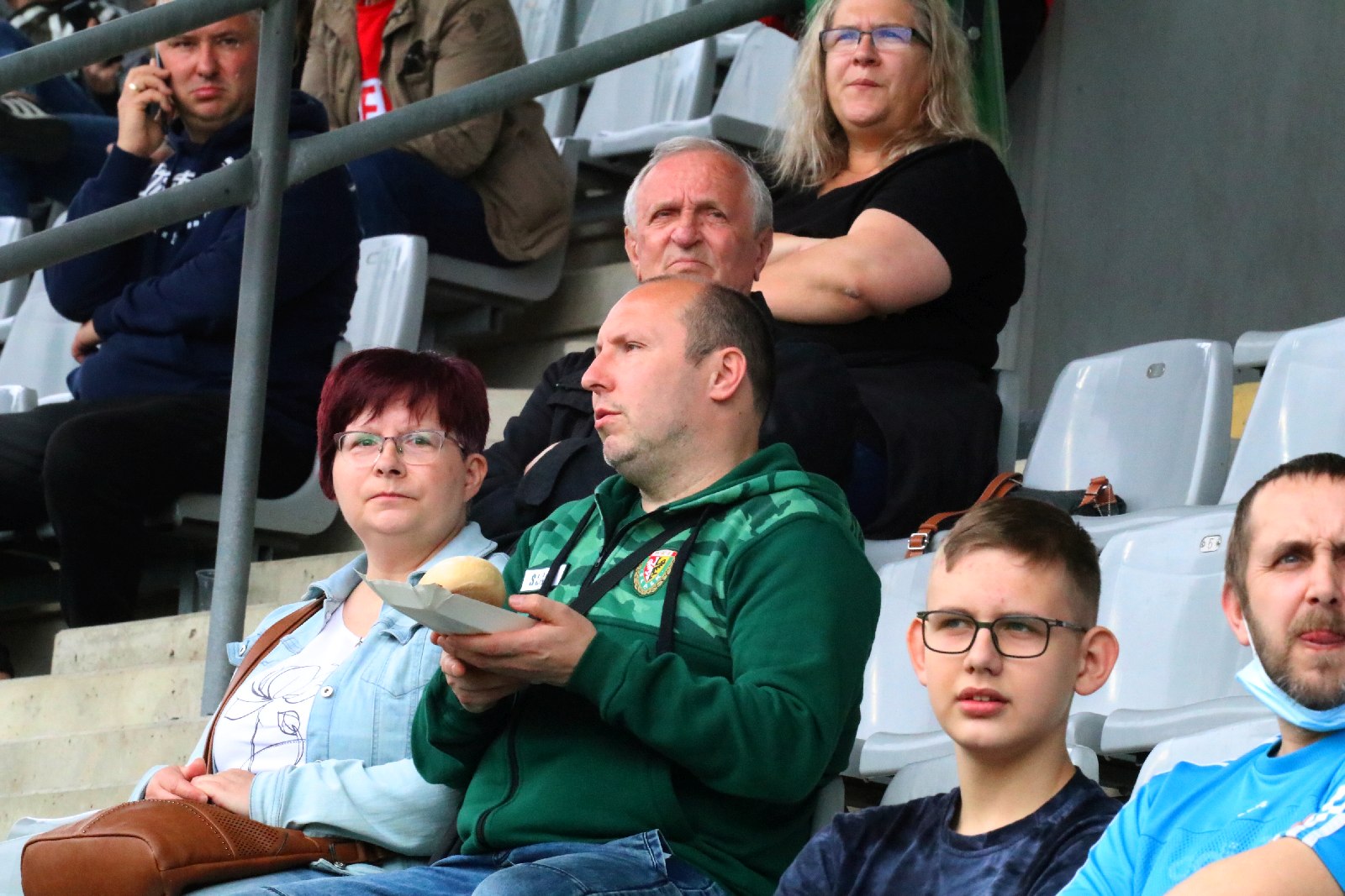 Kibice wrócili na trybuny stadionu Miedzi Legnica