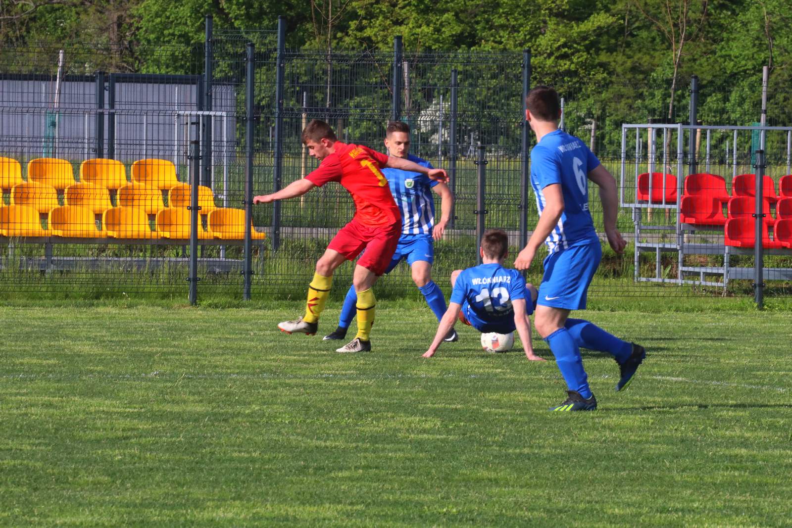 Włókniarz Leśna wygrał starcie z KS-em Legnickie Pole