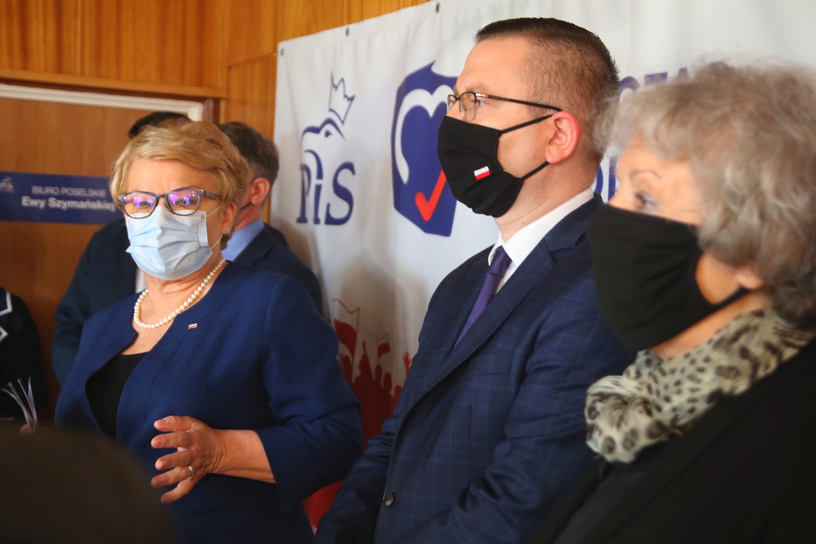 Działacze PiS-u promują  w Legnicy Polski Ład