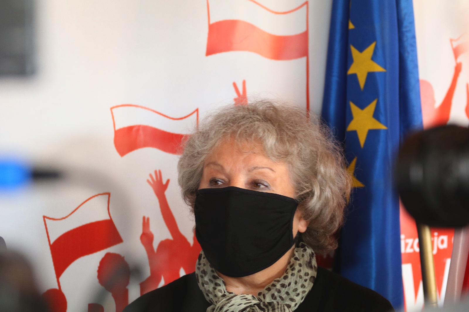 Działacze PiS-u promują  w Legnicy Polski Ład