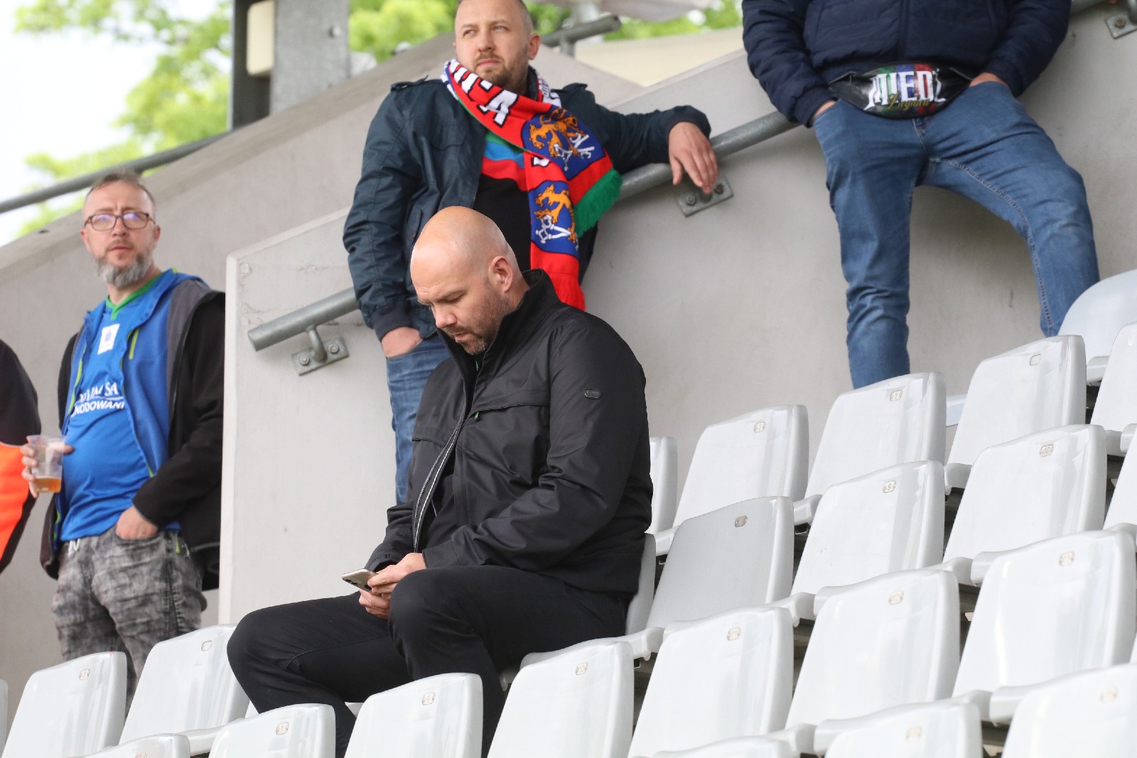 Kibice na trybunach zmotywowali Miedź do świetnej gry z ŁKSem