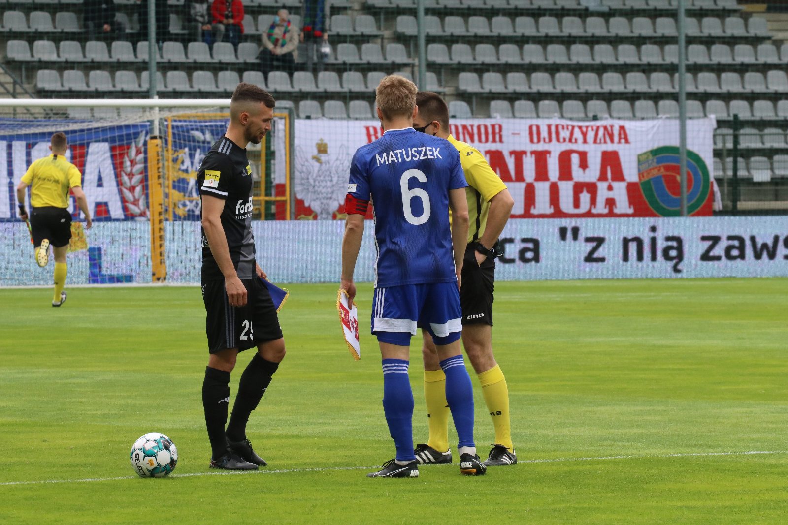 Kibice na trybunach zmotywowali Miedź do świetnej gry z ŁKSem