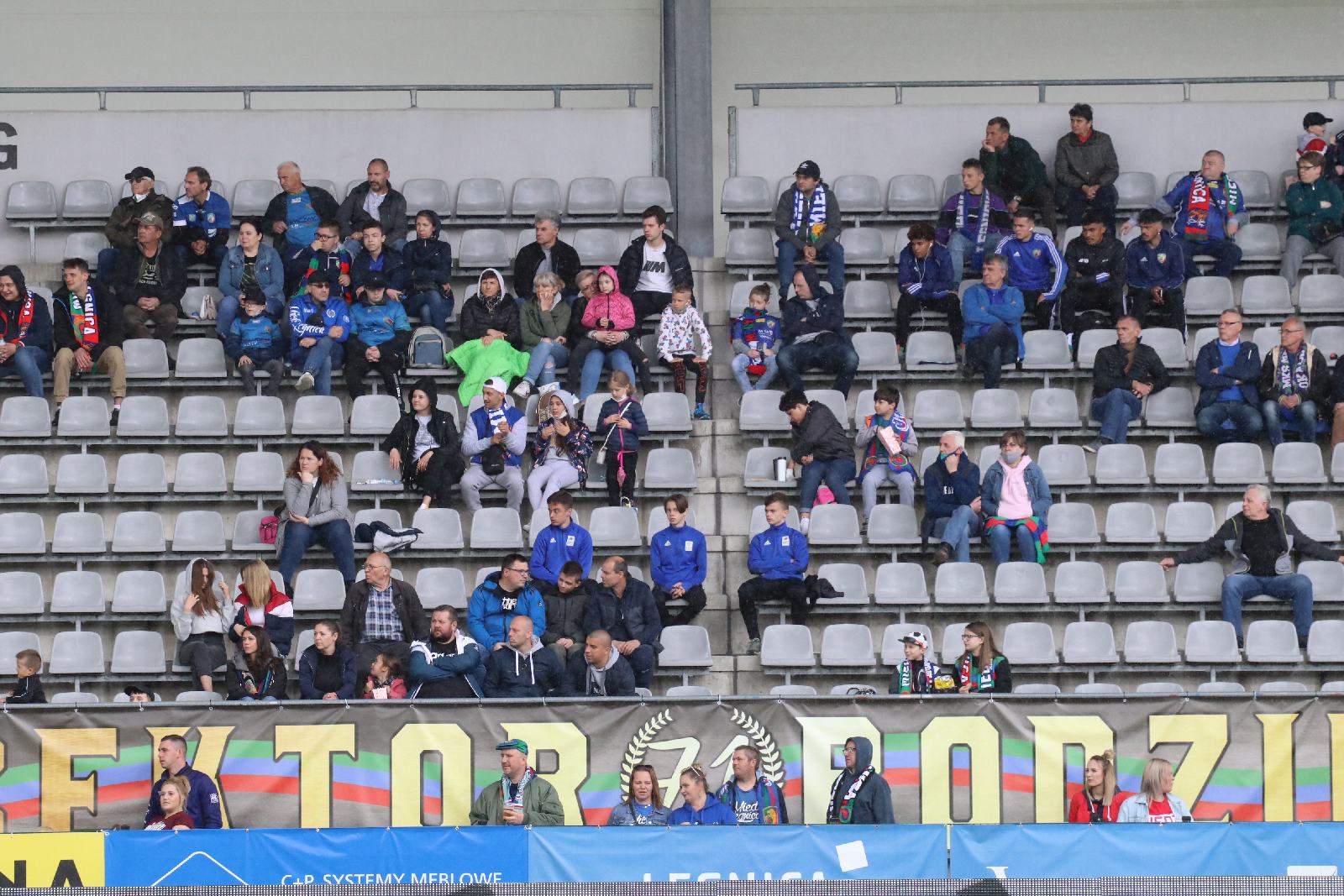 Kibice na trybunach zmotywowali Miedź do świetnej gry z ŁKSem