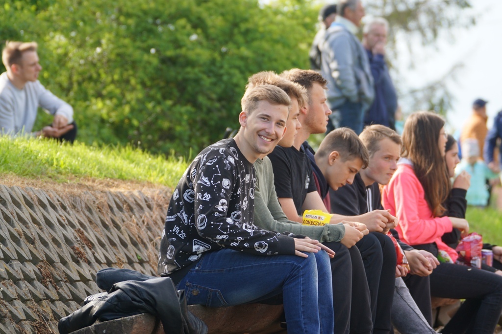 Kaczawa mimo gry w dziesiątkę  wygrywa z drużyną z Męcinki