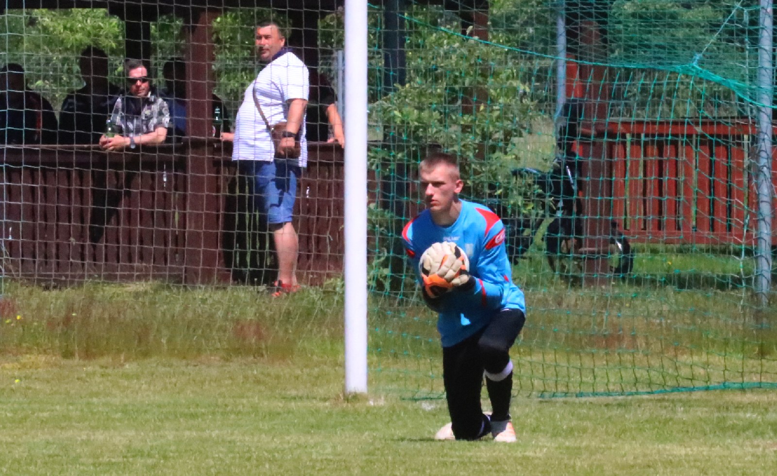 Męczarnie Ikara Miłogostowice w starciu z Czarnymi Golanka Dolna