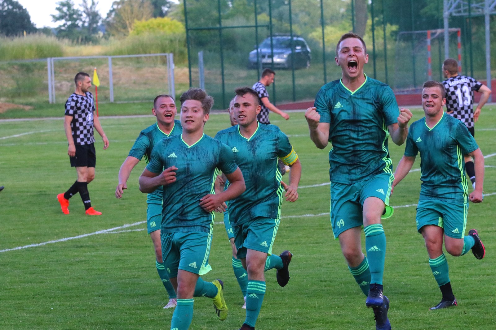 Trzy punkty zostają w Bieniowicach. Kaczawa zgasiła Płomień