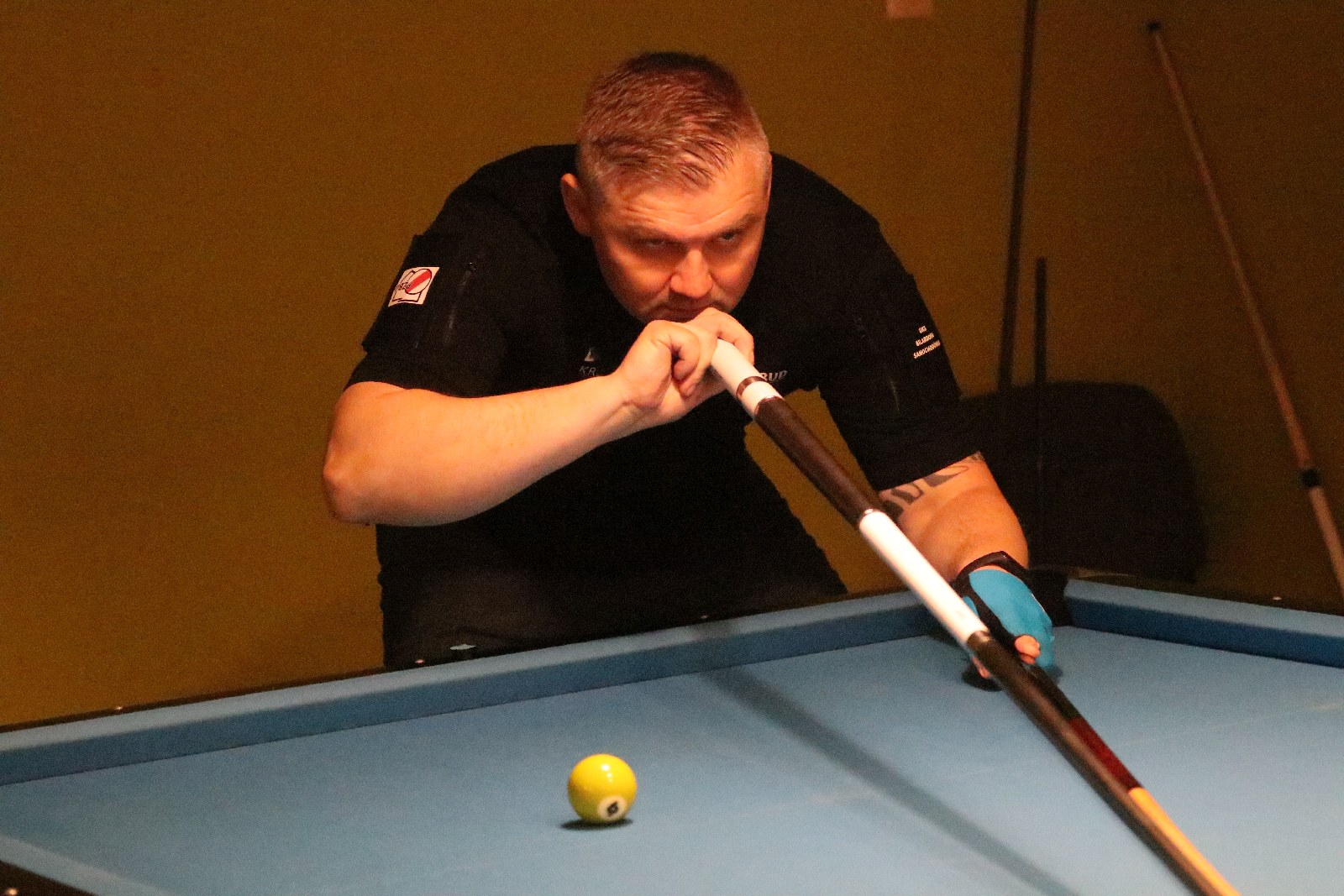 W meczu derbowym lepsi okazali się zawodnicy z pierwszej drużyny