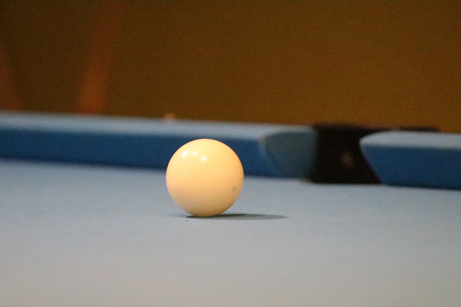 W meczu derbowym lepsi okazali się zawodnicy z pierwszej drużyny