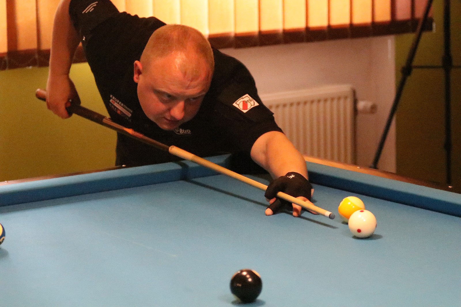 W meczu derbowym lepsi okazali się zawodnicy z pierwszej drużyny