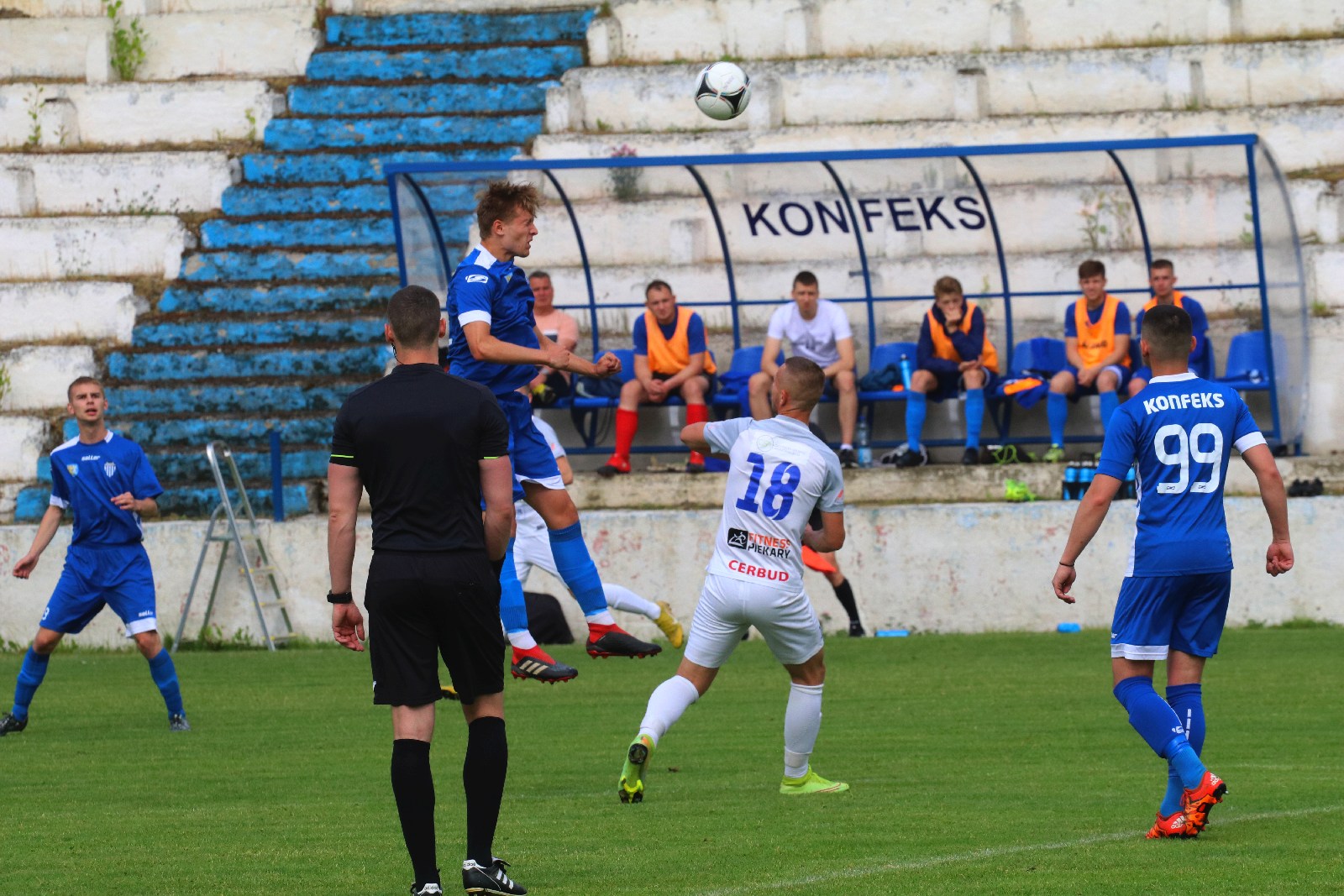 Ważne domowe zwycięstwo Konfeksu Legnica nad Mewą Kunice