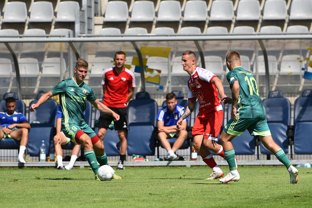 Piast Żmigród za silny dla rezerw Miedzi Legnica