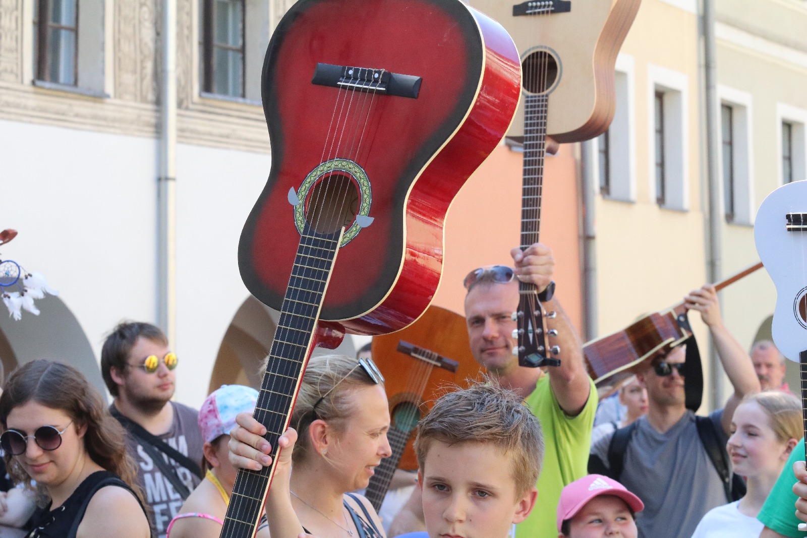 Legnica włączyła się do bicia Gitarowego Rekordu Świata