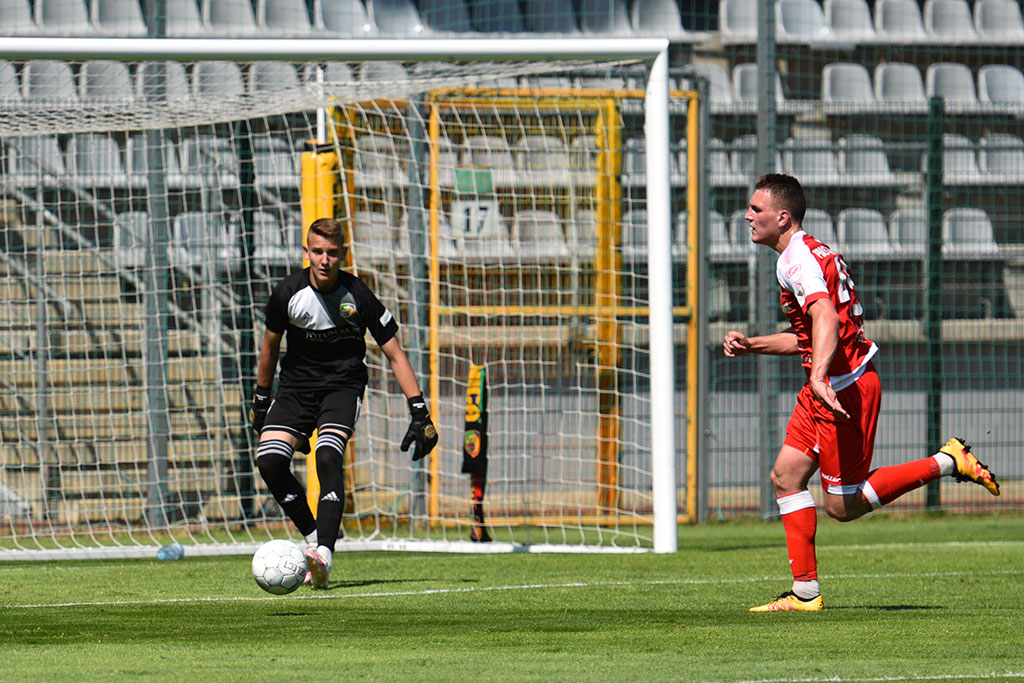 Piast Żmigród za silny dla rezerw Miedzi Legnica