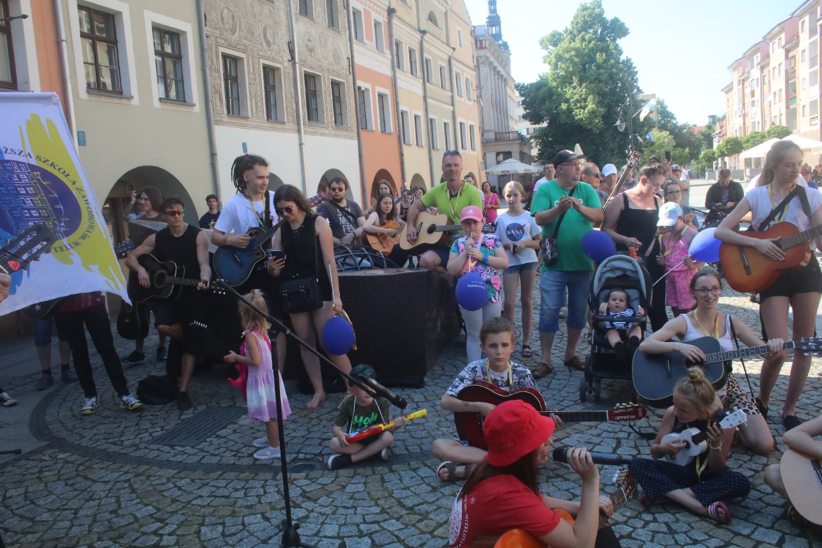 Legnica włączyła się do bicia Gitarowego Rekordu Świata
