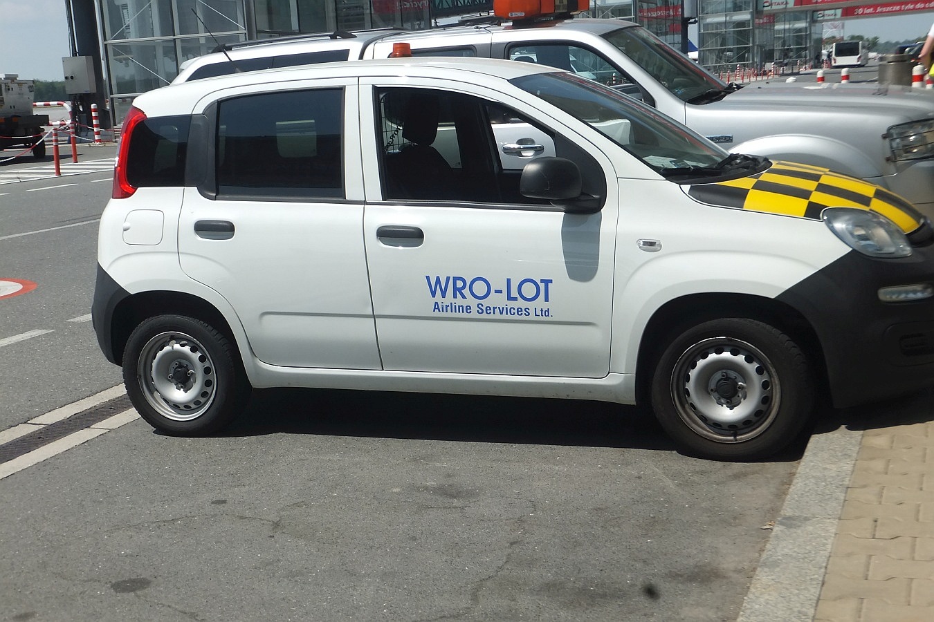 Z wrocławskiego lotniska na każdy kontynent. Są nowe połączenia