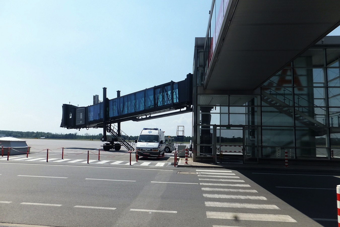 Z wrocławskiego lotniska na każdy kontynent. Są nowe połączenia