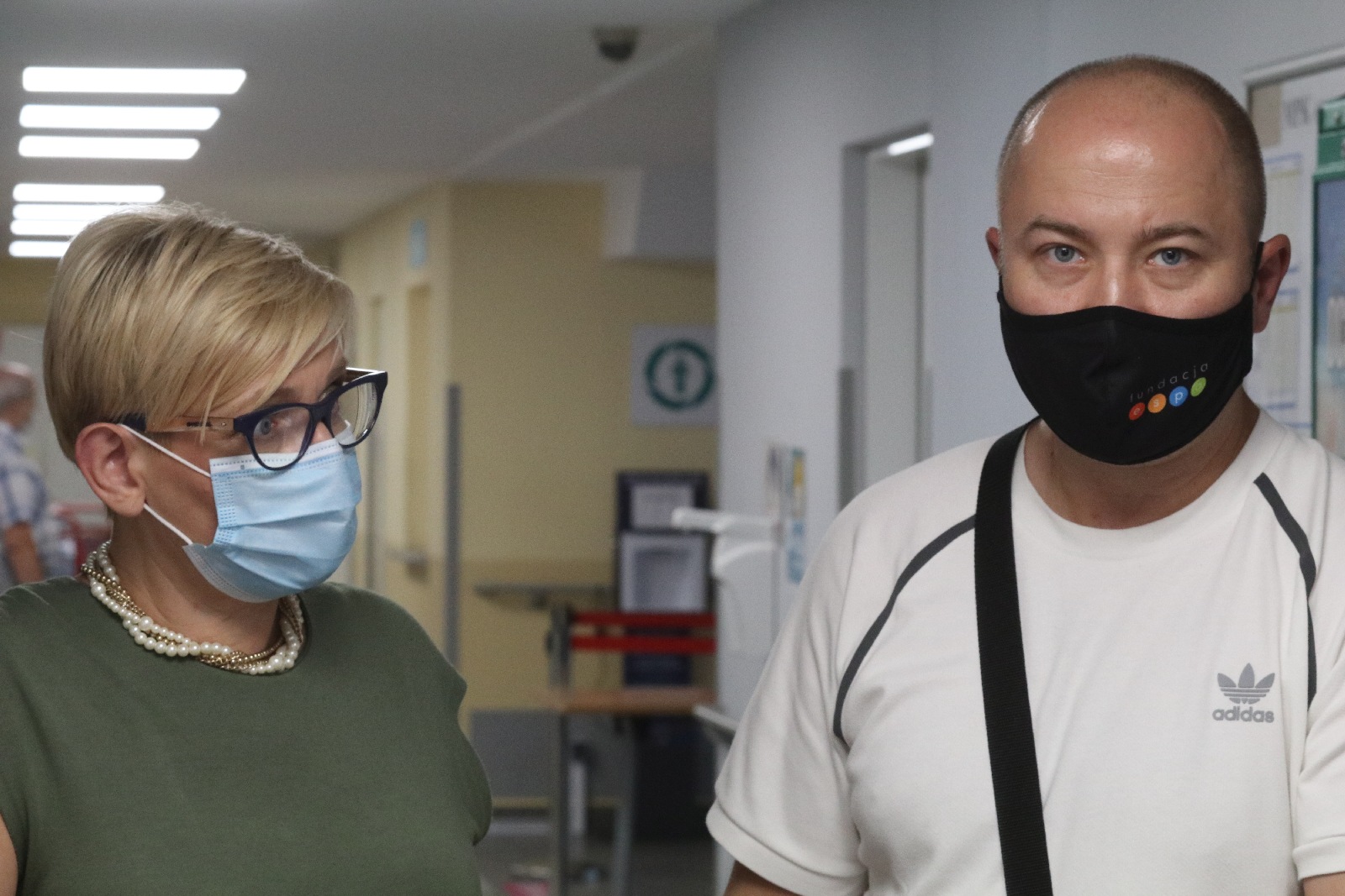 Markowe sportowe buty trafiły do pracowników szpitala