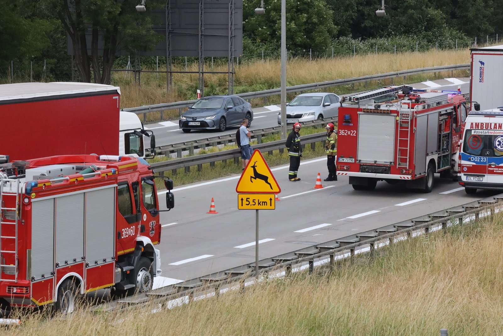 Zderzenie trzech ciężarówek na autostradzie A4