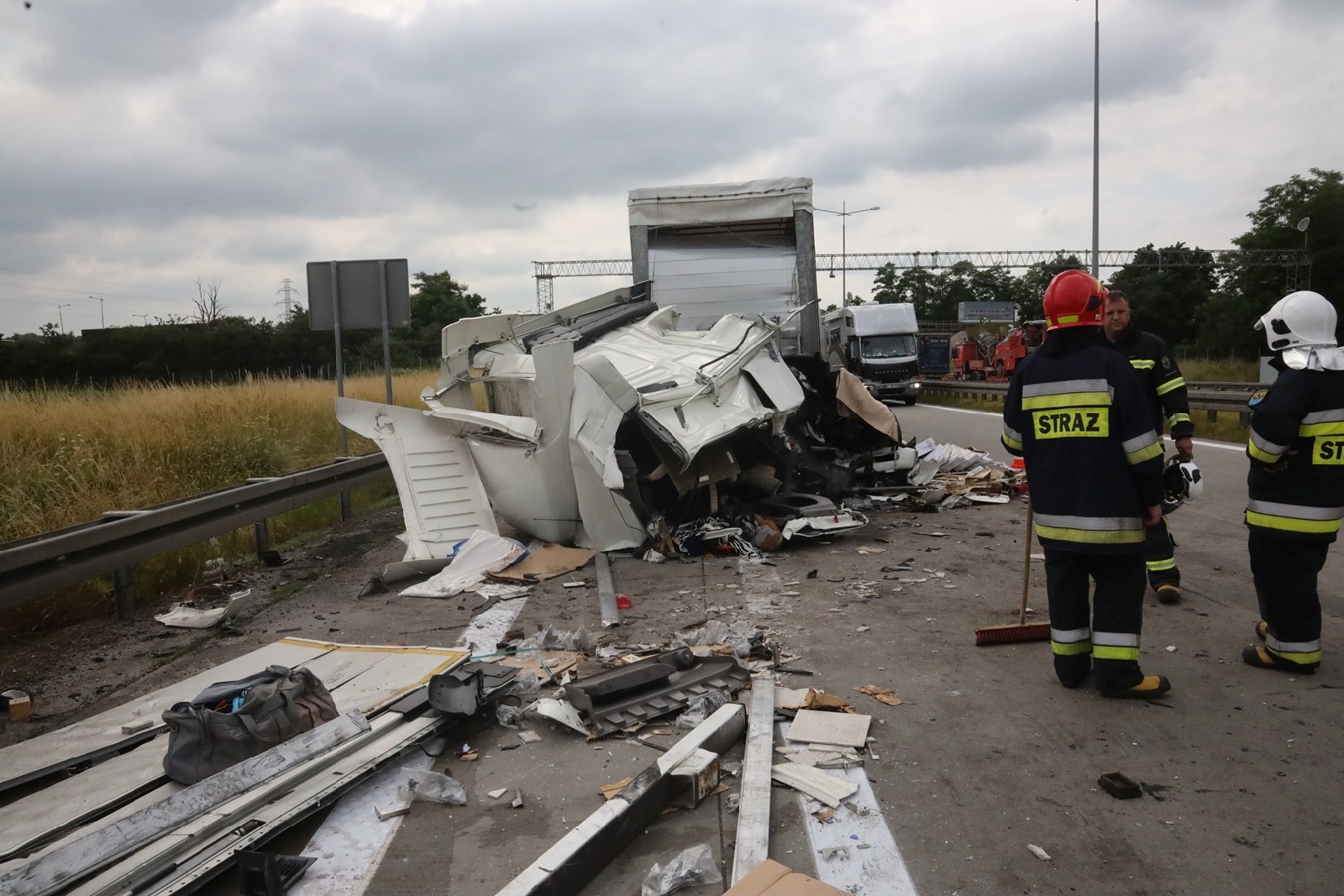 Zderzenie trzech ciężarówek na autostradzie A4
