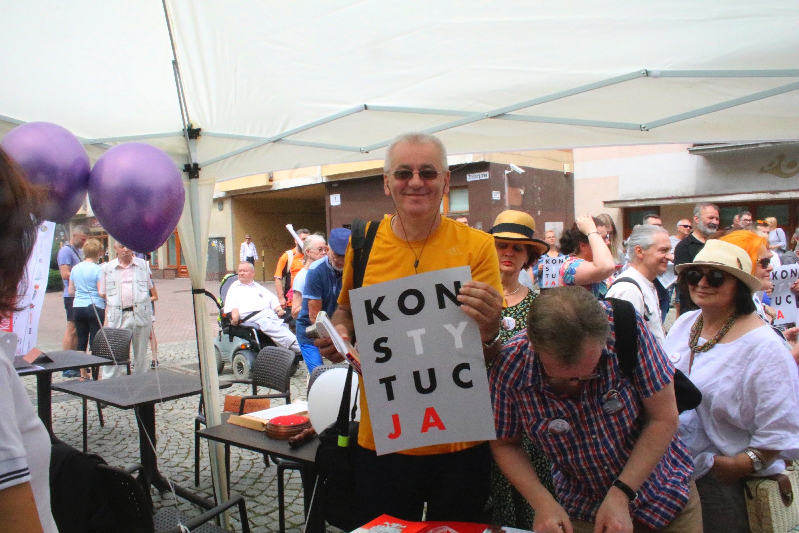 Akcja Tour de Konstytucja w sobotę zawitała do Legnicy