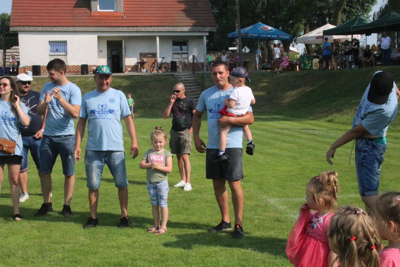 Błękitni Koskowice rozgromili u siebie rezerwy Jaworzanki