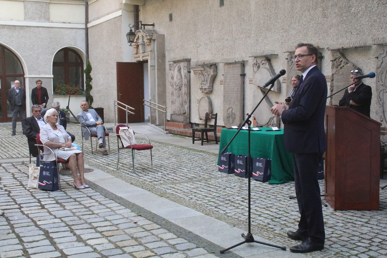 Krzyże Wolności i Solidarności dla legnickich opzycjonistów