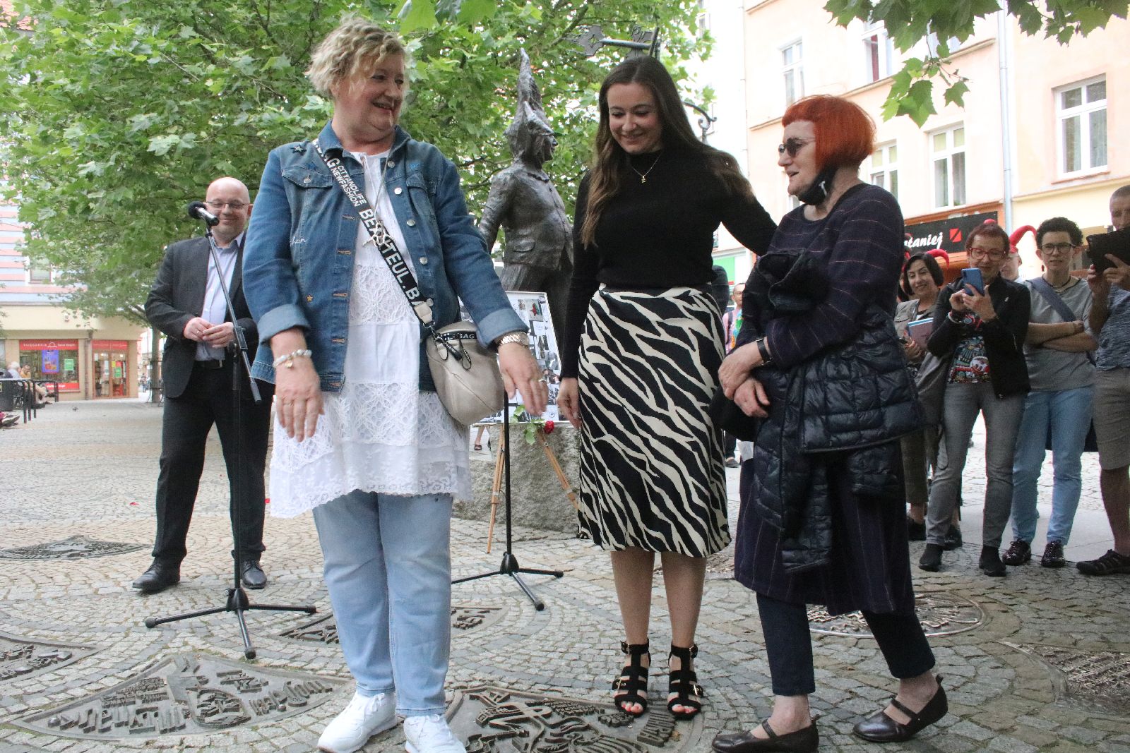 Całe rodziny wzięły udział w spacerze śladami Satyrykonu