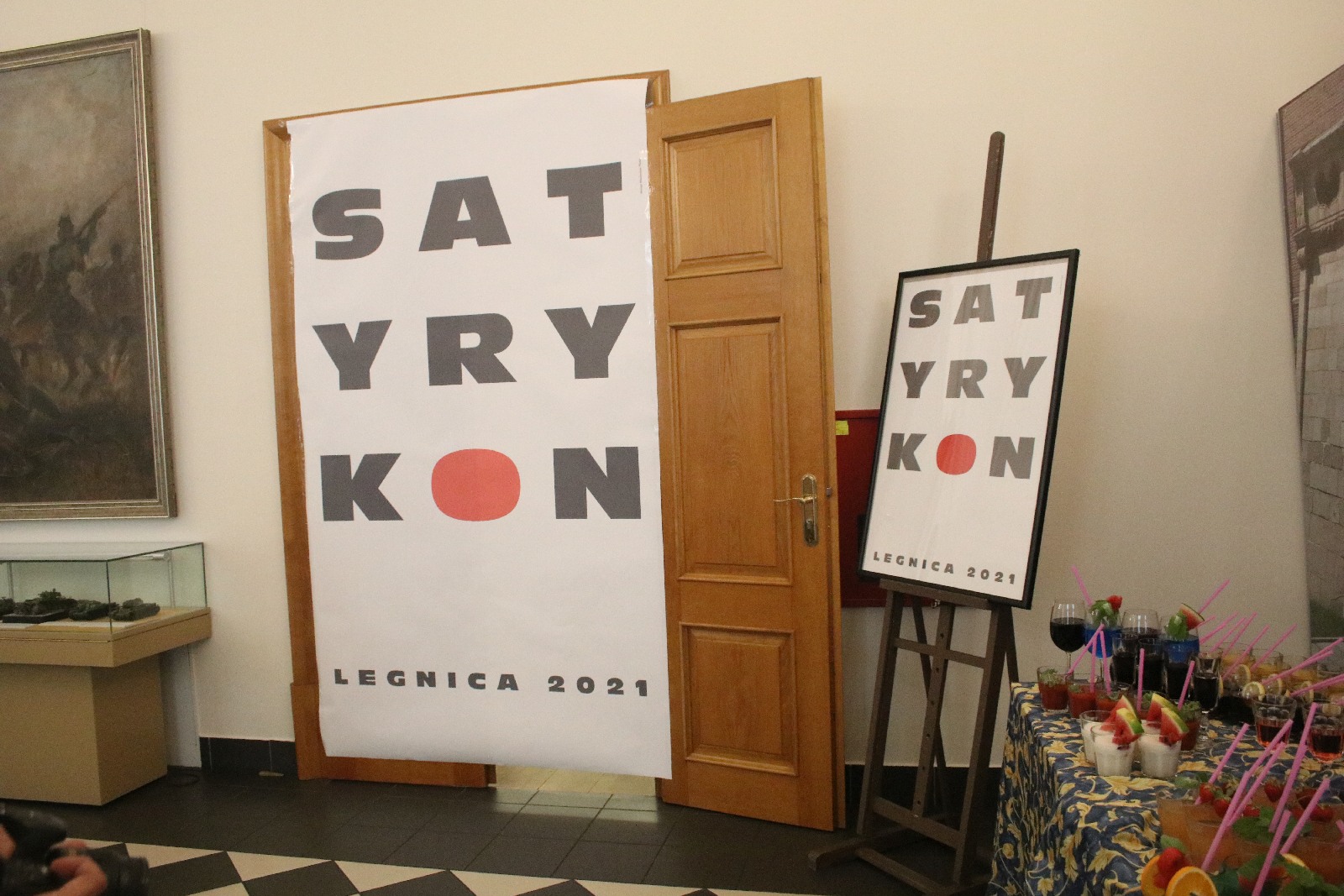 Całe rodziny wzięły udział w spacerze śladami Satyrykonu