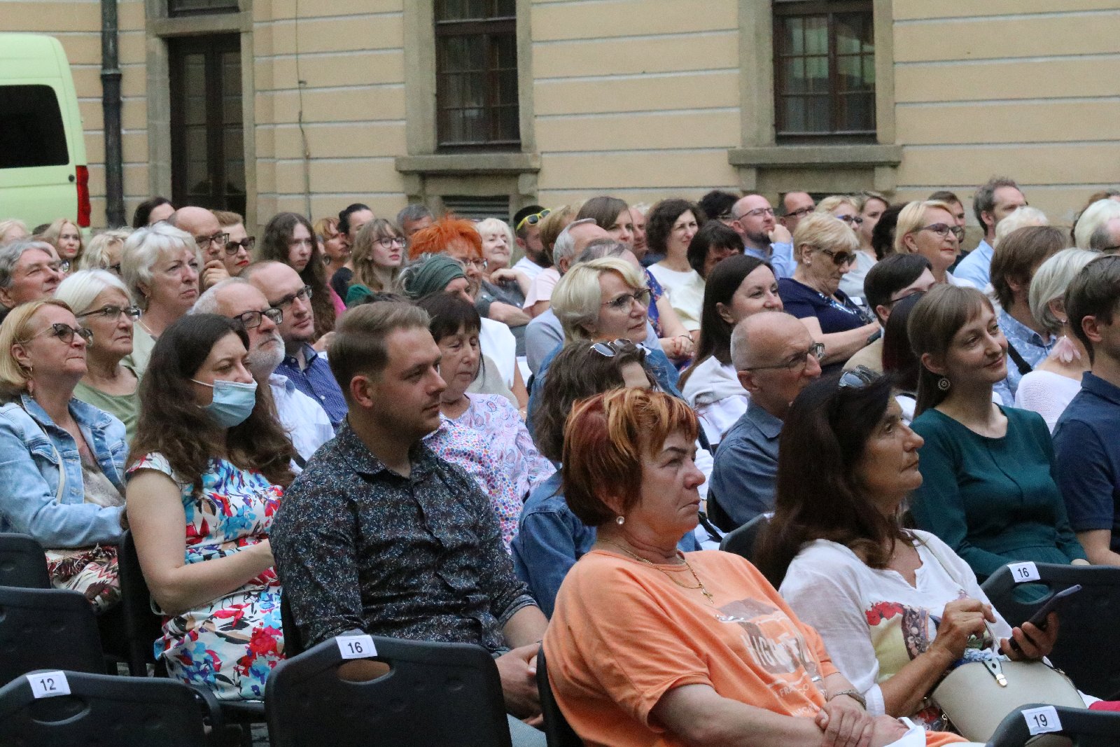 „Osiecka de Luxe” Mai Kleszcz na zakończenie Satyrykonu