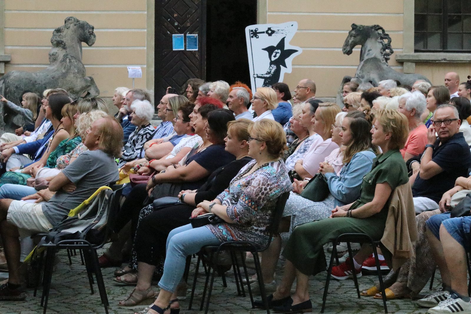 „Osiecka de Luxe” Mai Kleszcz na zakończenie Satyrykonu
