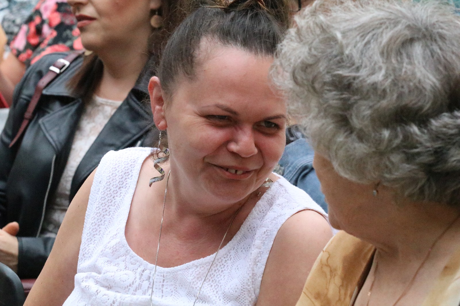 „Osiecka de Luxe” Mai Kleszcz na zakończenie Satyrykonu