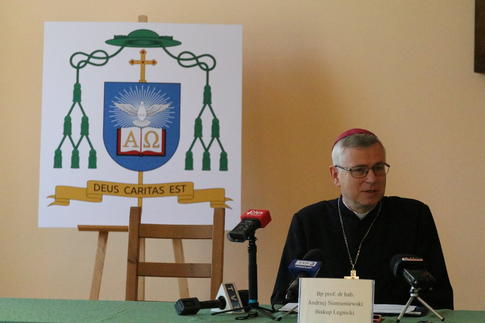 Biskup Andrzej Siemieniewski spotkał się z dziennikarzami