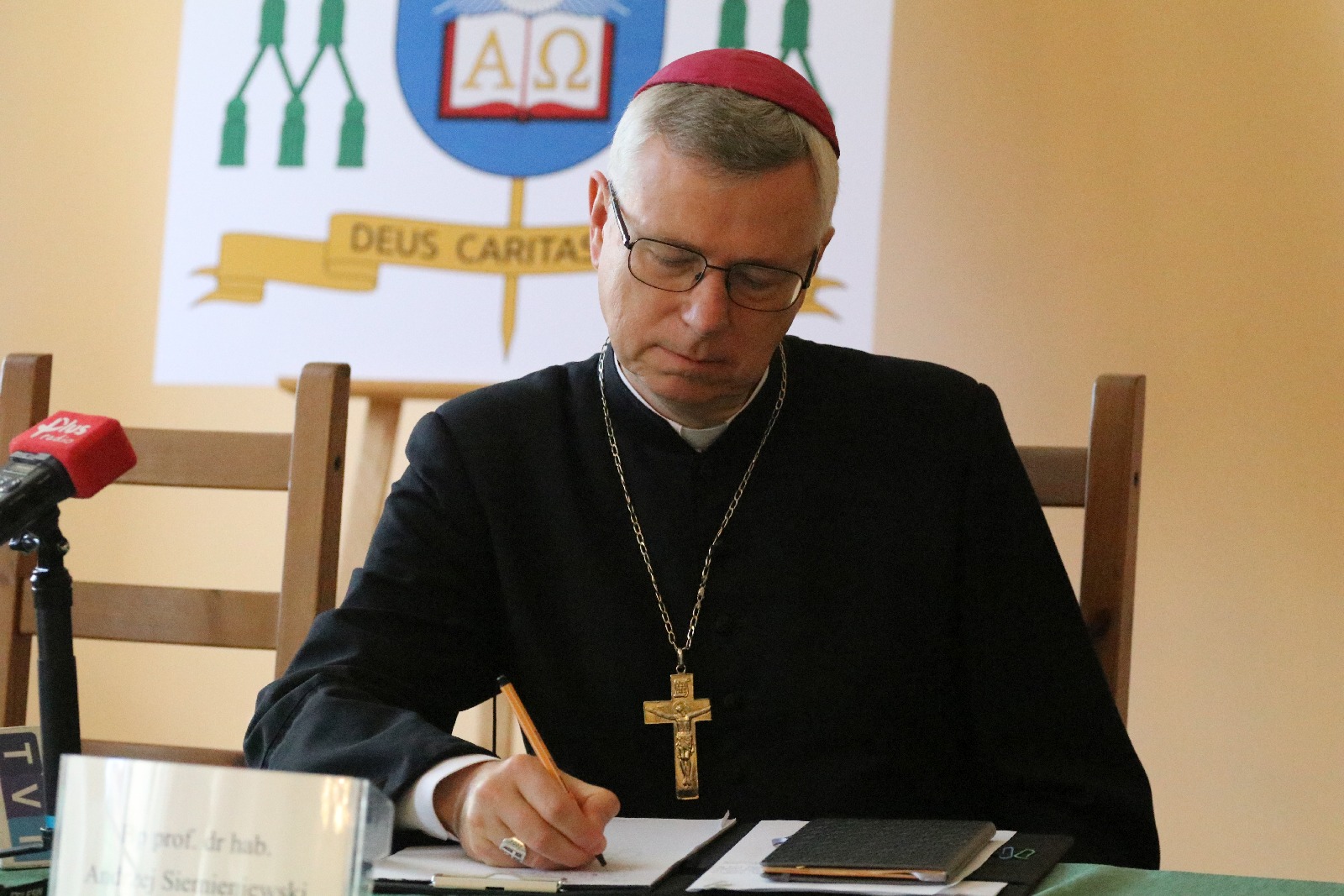 Biskup Andrzej Siemieniewski spotkał się z dziennikarzami