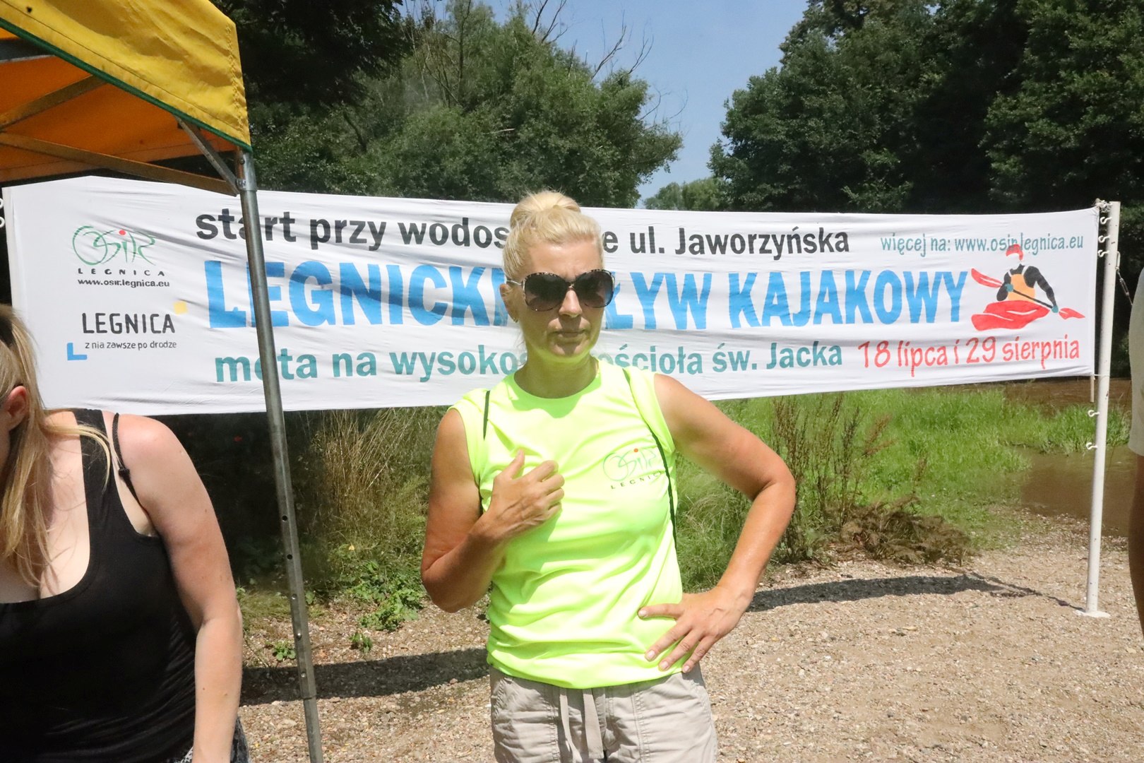 Trzeci Legnicki Spływ Kajakowy. Kilkudziesięciu uczestników