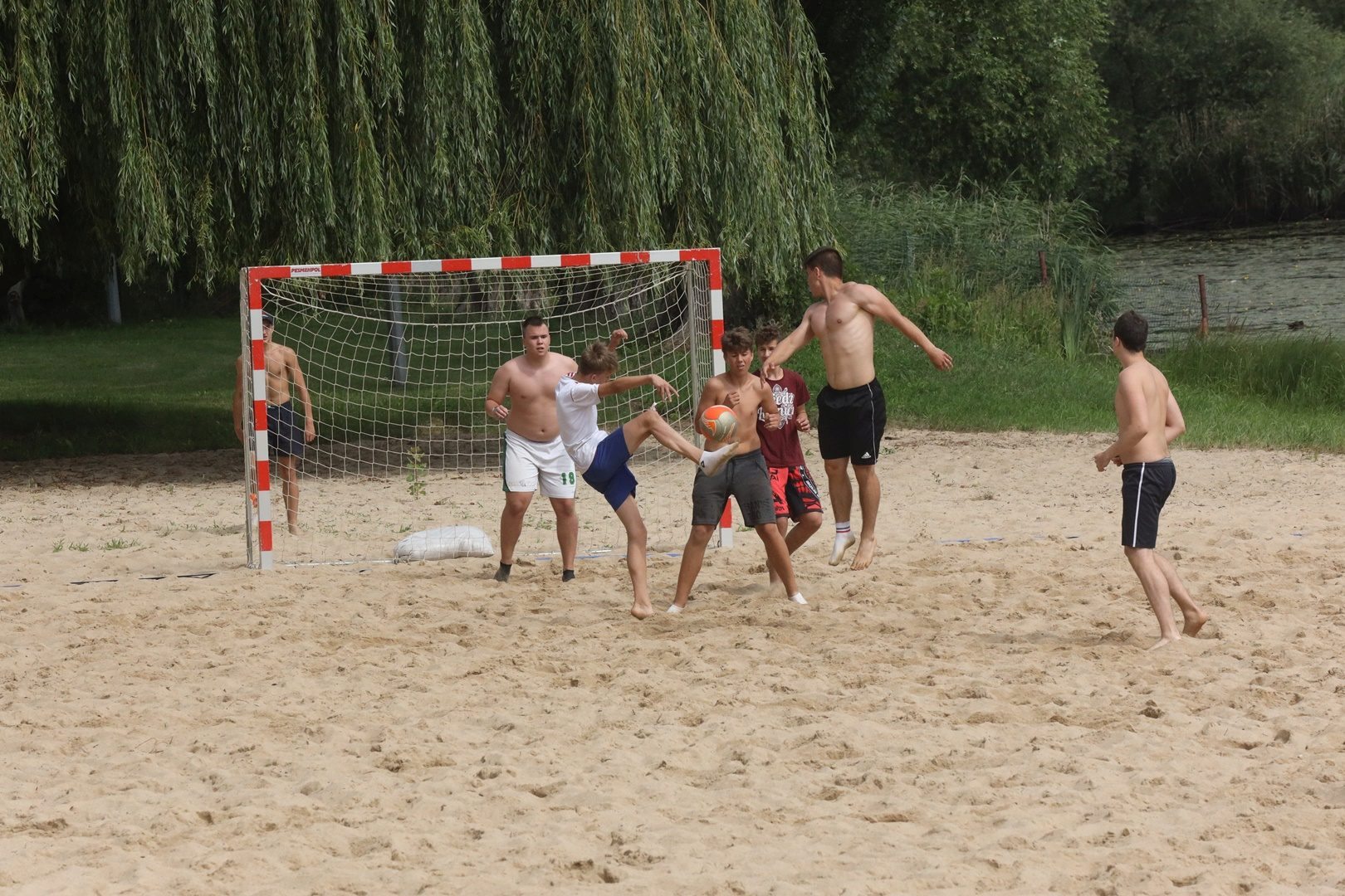 Turniej plażowej piłki nożnej Kormoran Cup