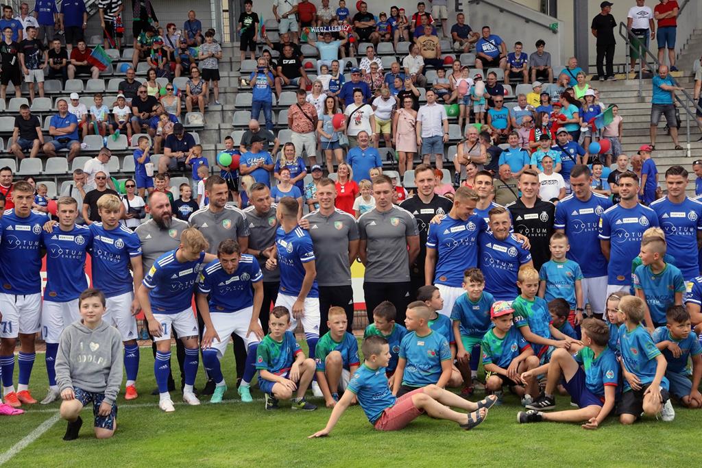 Kibice przywitali Miedź przed startem sezonu 2021/2022
